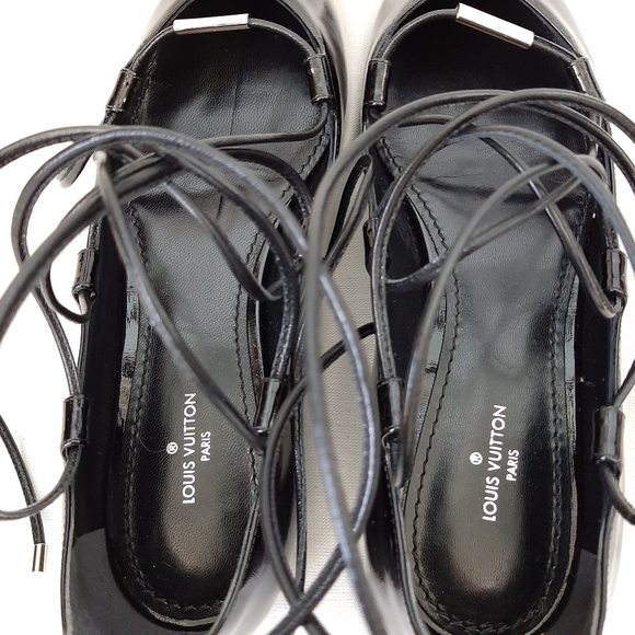 Louis Vuitton authentic NWOT black lace up flats - Picture 6 of 11